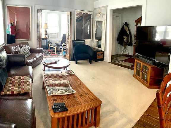 4th image of 119 Gilman St Floor 1