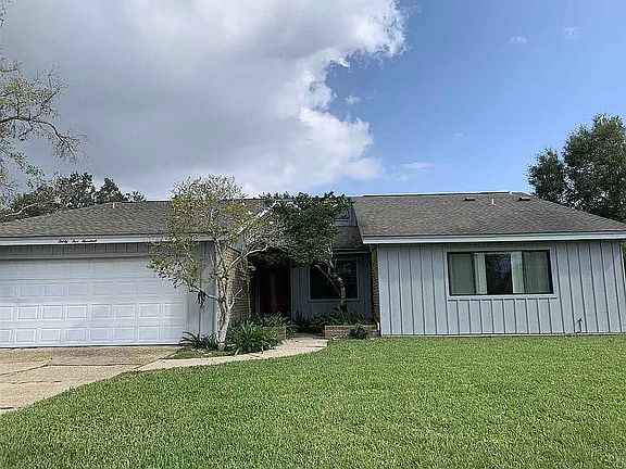 For Sale in Bay Cliff