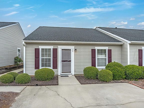 2nd image of 29 Hampton Oaks Pl