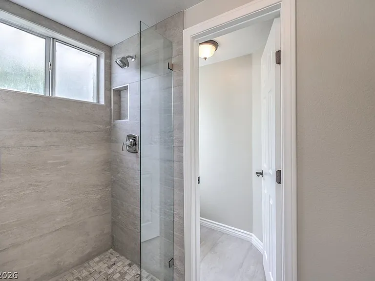 10024 Sail Landing Ct — Photo 28