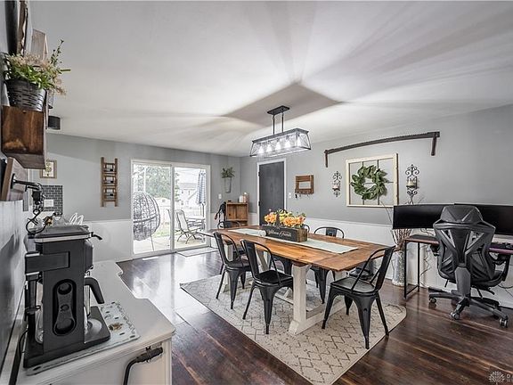 5th image of 1675 Parkview Dr