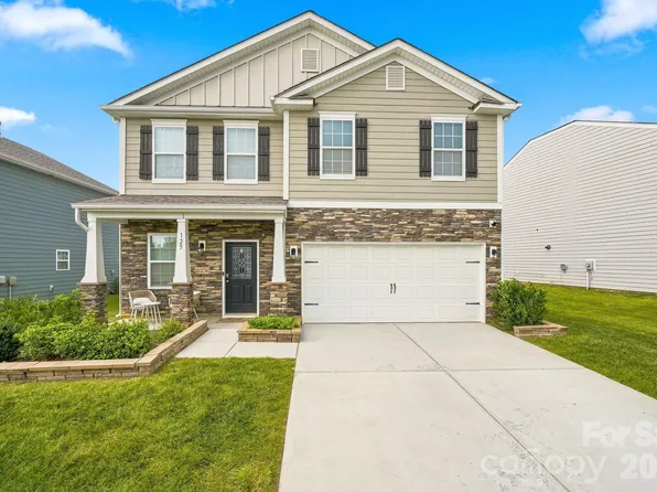 125 Gray Willow St, Mooresville, NC 28117