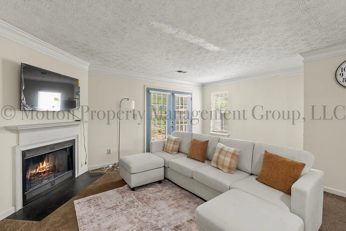 Building Photo - 6426 Charter Way