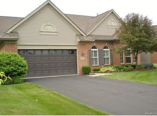 1573 Covington Xing, Commerce Township, MI 48390