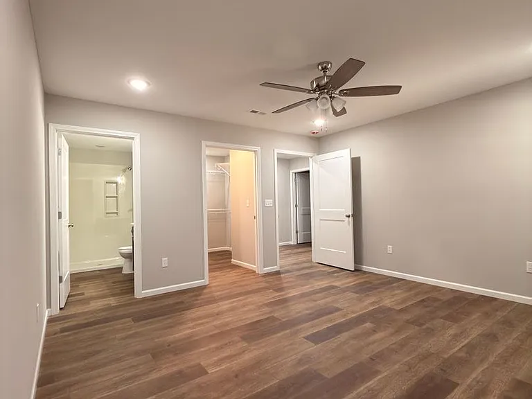 1802 Saint Mathews St — Photo 8