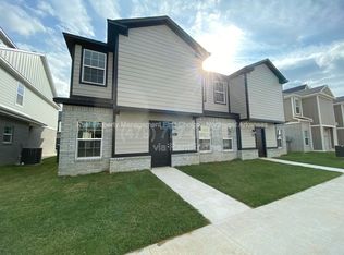 916 S Amarillo Ave #1, Fayetteville, AR 72704