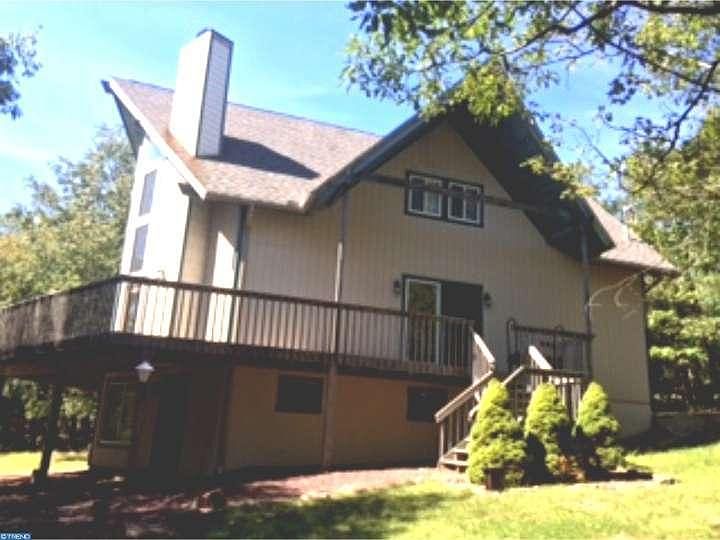 2nd image of 141 Lookout Dr
