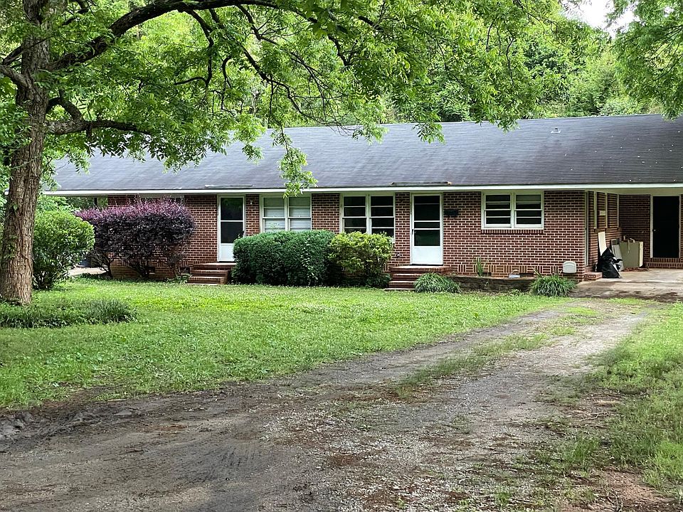 Charming brick duplex tucked away in the heart of Normaltown.