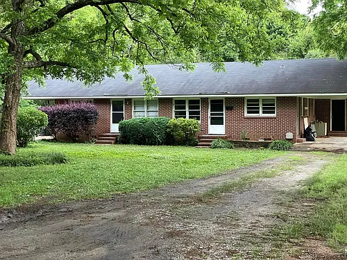 380 Sanders Ct Photo 1