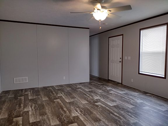 4th image of 134 Birch Crest Dr #134
