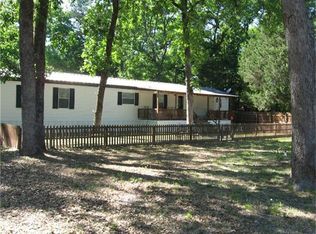 225 Pine Ridge Rd, Crockett, TX 75835