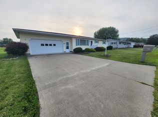 1107 Country Ln, Pine City, NY