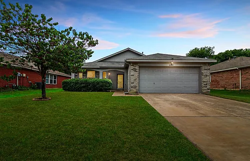 2205 Lookout Ln Photo 1