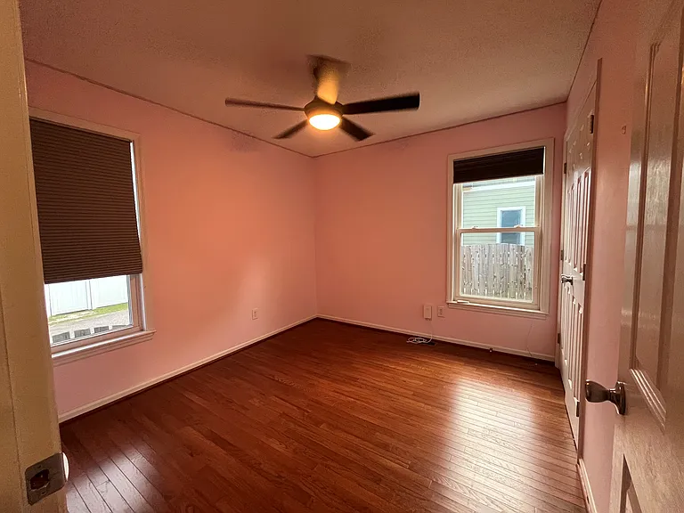 620 E Davie St — Photo 11