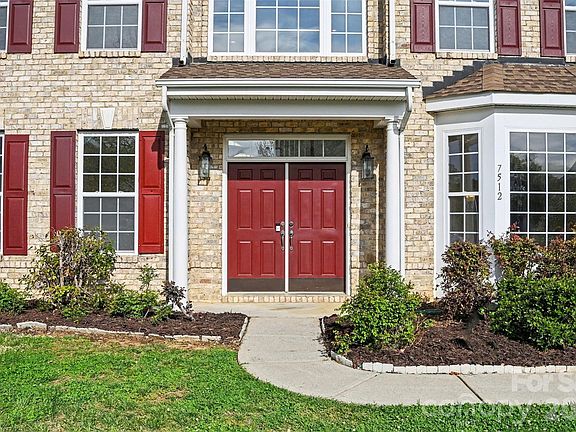 4th image of 7512 Chasewater Dr