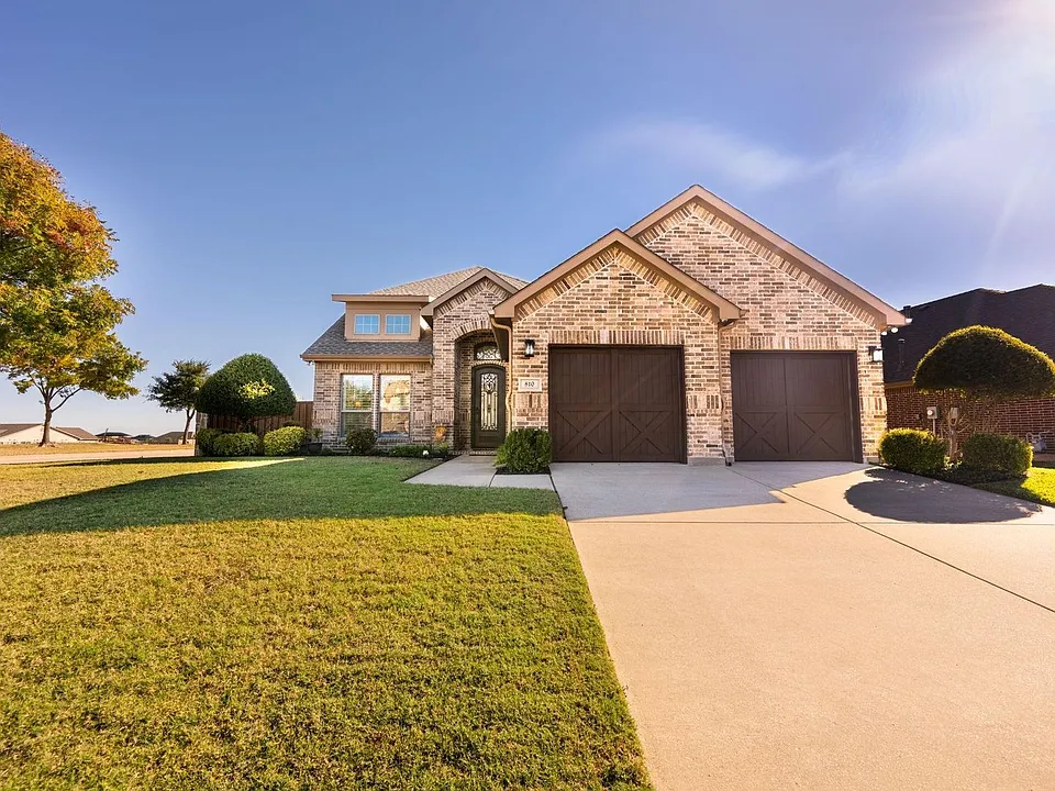 810 Miramar Dr