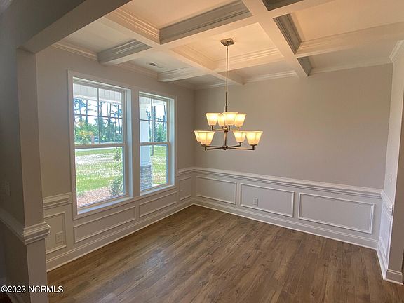 4th image of 125 Sweet Grass Ln