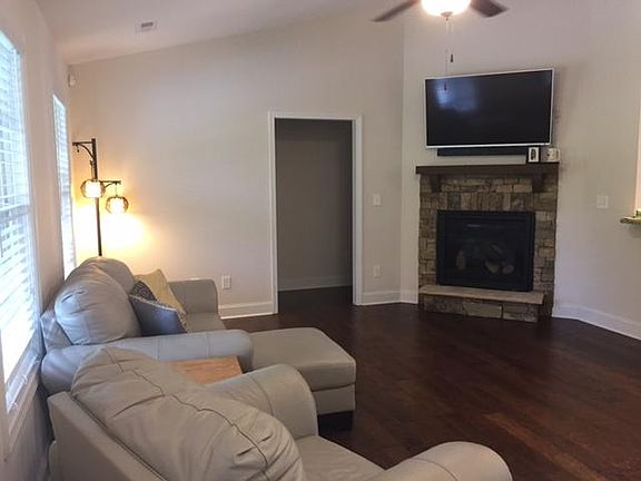 4th image of 3617 Boyd Walters Ln