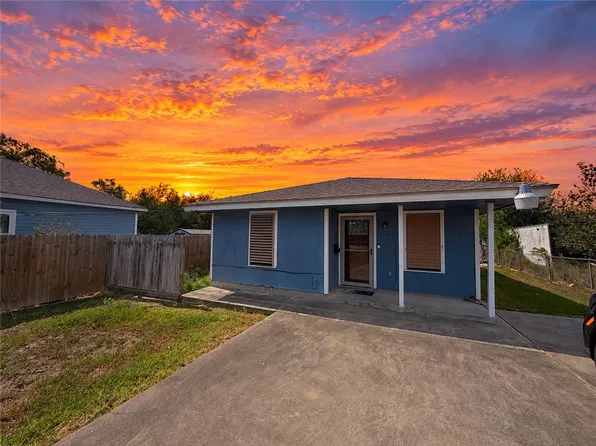 125 Mohawk St, Corpus Christi, TX 78405
