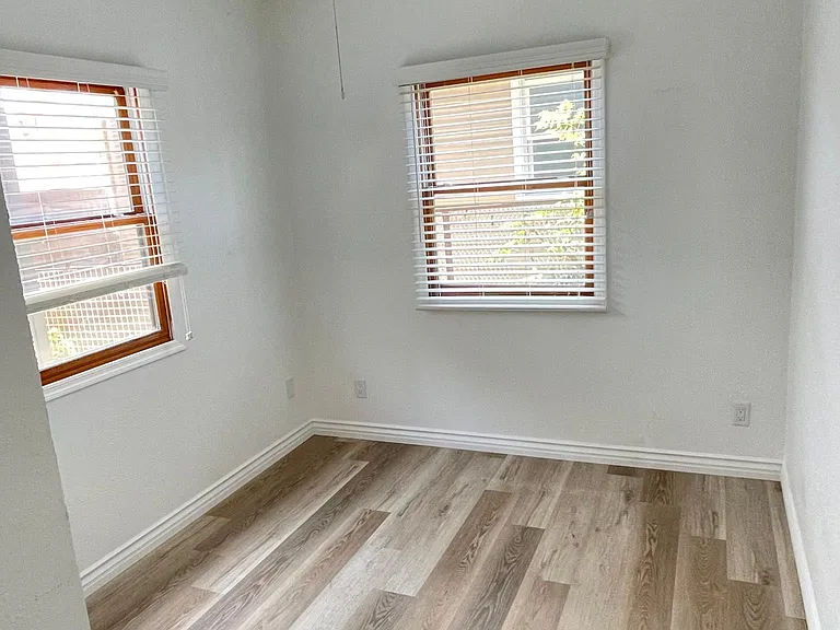 2428 Imperial Ave — Photo 6