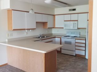 2878 Coral Ct APT 101, Coralville, IA 52241