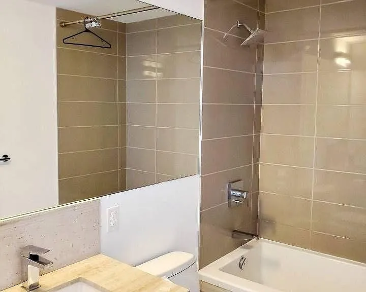 28 S Wellesley St E #1503 — Photo 12