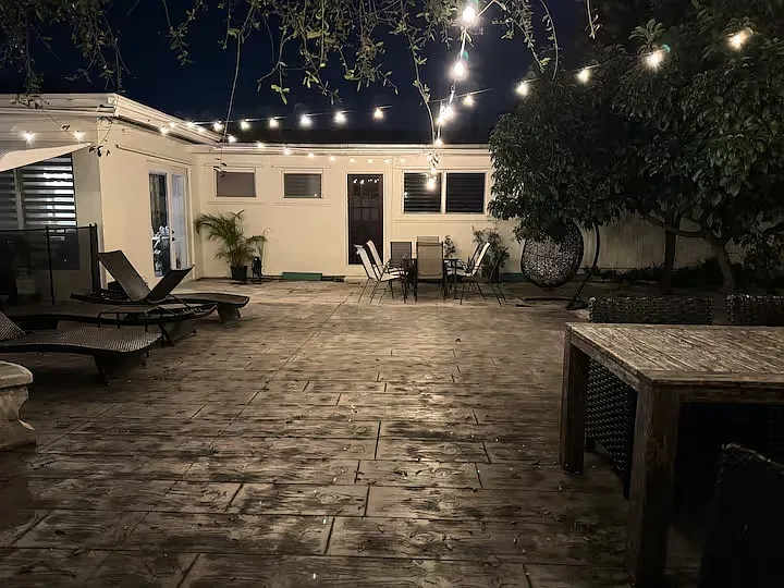 19690 NE 12th Ct — Photo 21