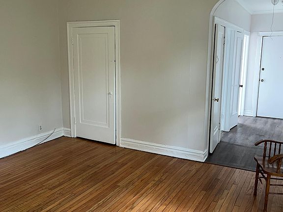 4th image of 826 S 17th Ave APT 1B