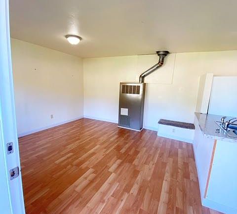 4th image of 3405 Northlake Way NW #4
