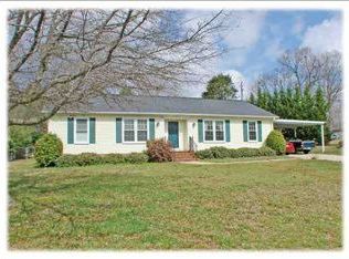2 Buckingham Way, Taylors, SC 29687