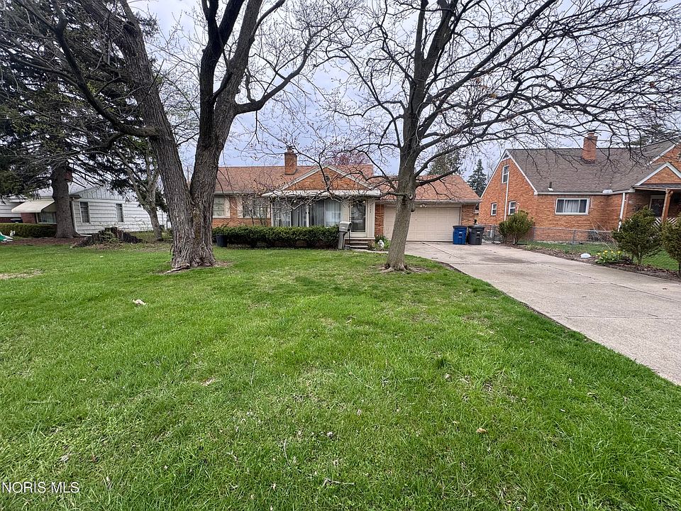1st image of 3260 Glencairn Ave