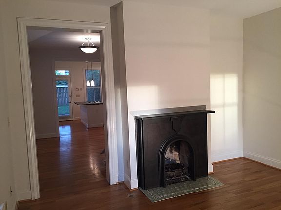 2nd image of 846 Hamlet St