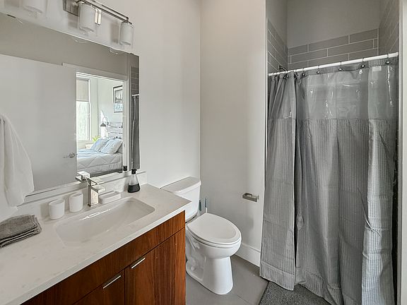 5th image of 2304 Hillsborough St #78d1d85e1