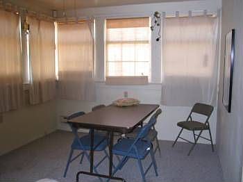 2nd image of 112 S Zinc St