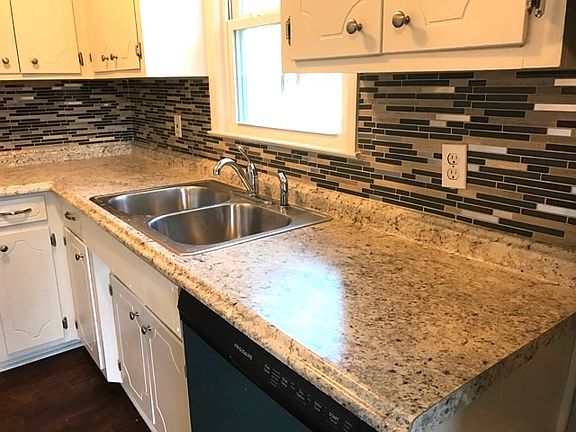 3rd image of 116 Coldbrook Dr
