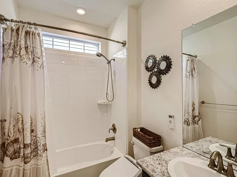 14832 Munich Ave — Photo 21