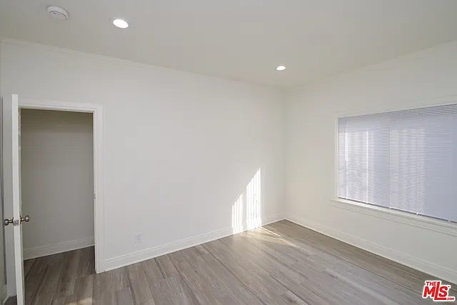 1142 S Mullen Ave — Photo 9