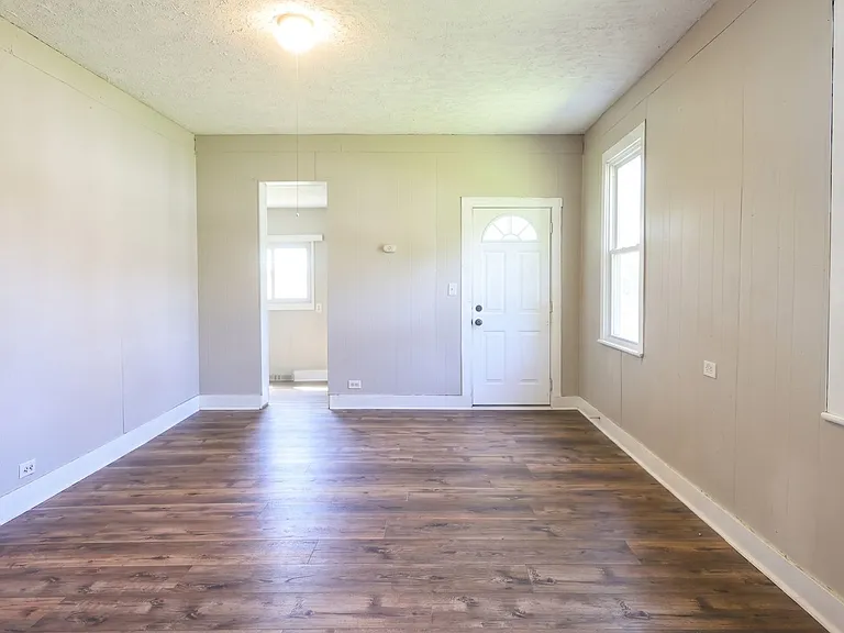 7612 Colgate Ave — Photo 4