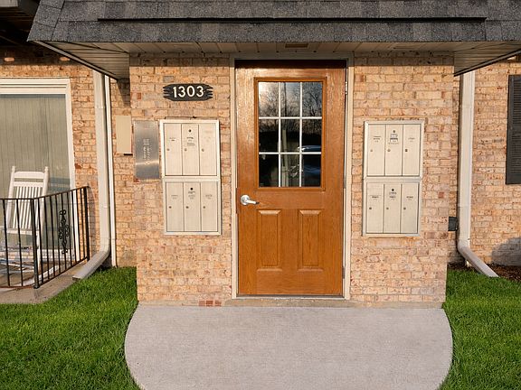 2nd image of 1303 N Baldwin Ct #B3