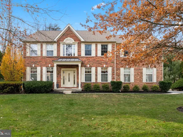 107 Mason Woods Ln, Hainesport, NJ 08036
