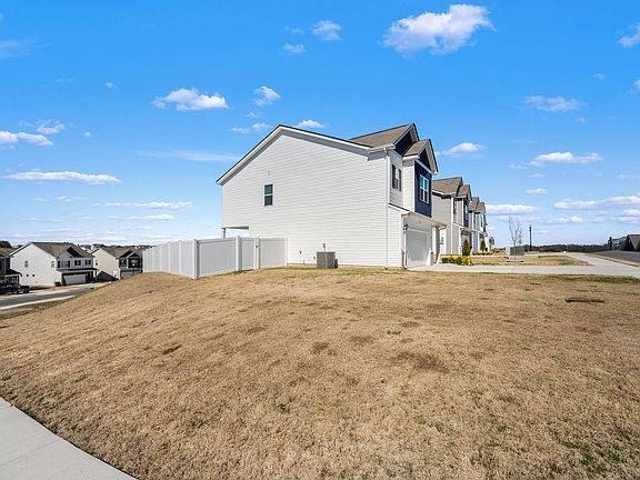 5th image of 128 Annas Way