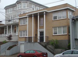 1527 Exchange St APT 4, Astoria, OR 97103