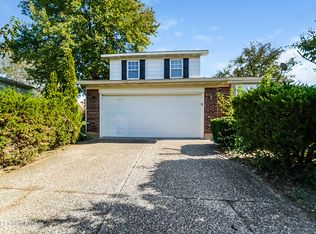 2905 Velden Dr, Louisville, KY 40220