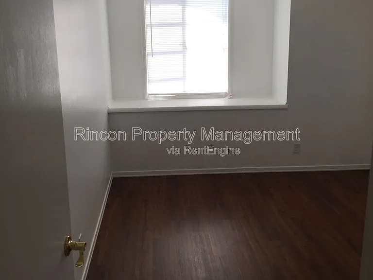 513 N North St — Photo 17