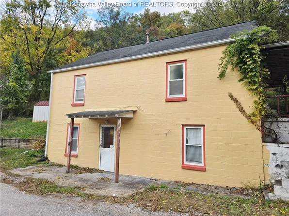 27 Short St, Charleston, WV 25306