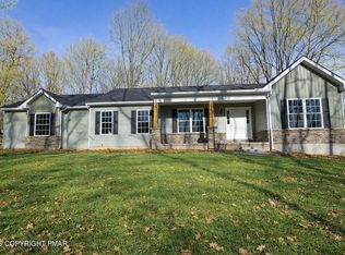 226 Apache Dr, Effort, PA