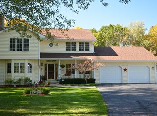 36830 N Rosedale Ave, Gurnee, IL 60031