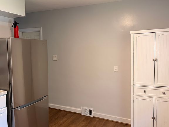 2nd image of 597 S Main St Floor 2