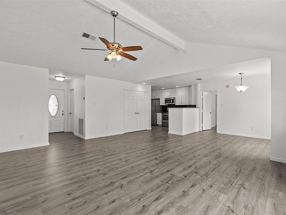 4th image of 2515 Northern Drive