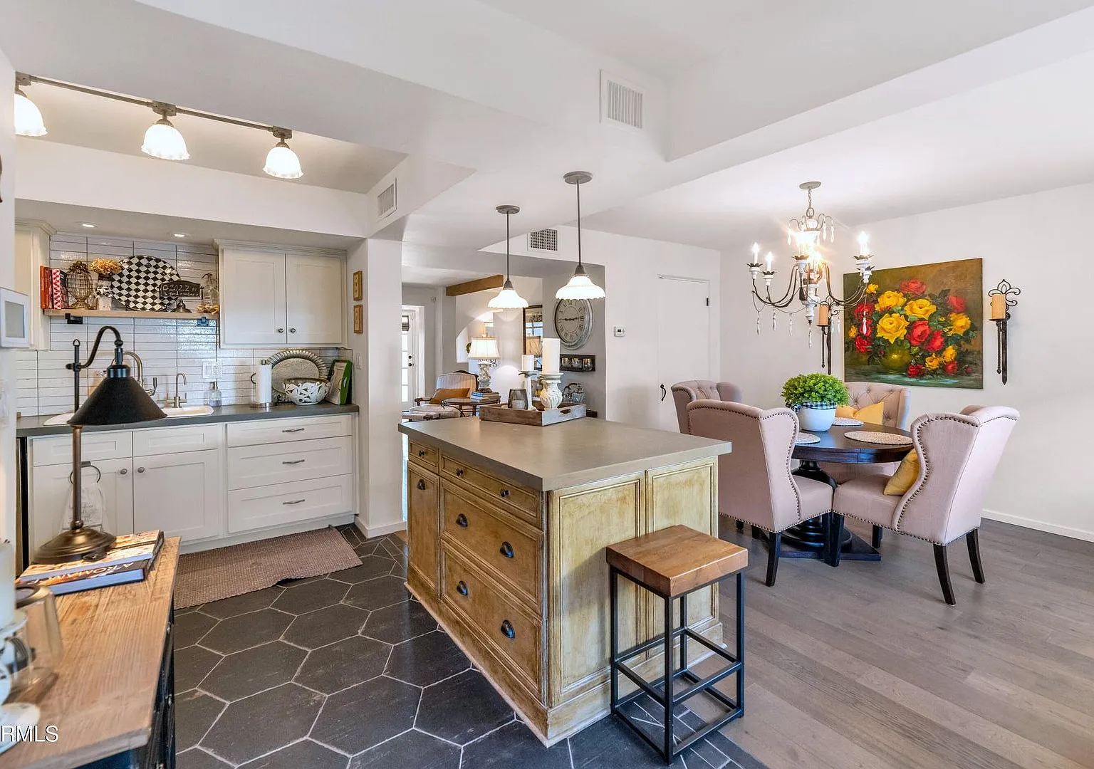 Rates Vary: $4,495 - $6,495 — Photo 4
